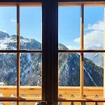 Le Mont-gele Inn *