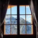 Le Mont-gele Inn *