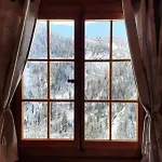 Le Mont-gele Inn Iserables